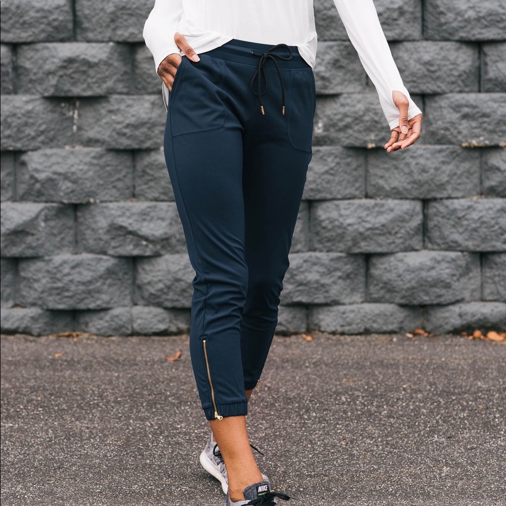 Zyia Navy Peak Zipper Joggers (Short) 24"